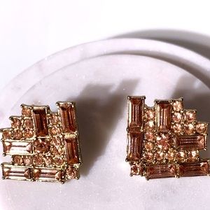 💎 💎 symbol New pink gold finish v shaped earrings